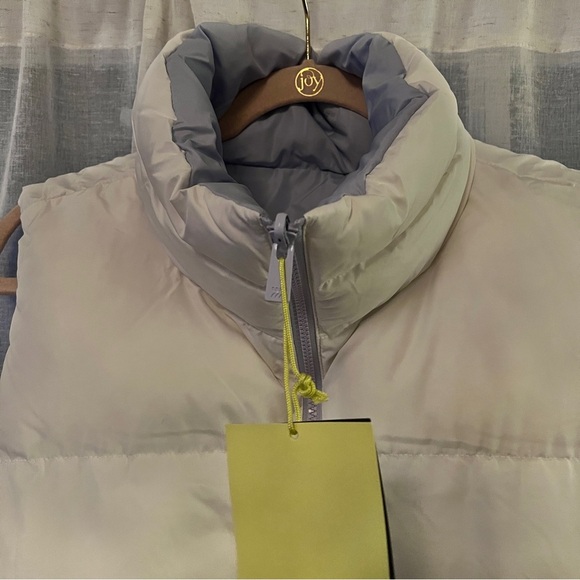 NWT Snow Sport Short Puffer Vest - Picture 6 of 8